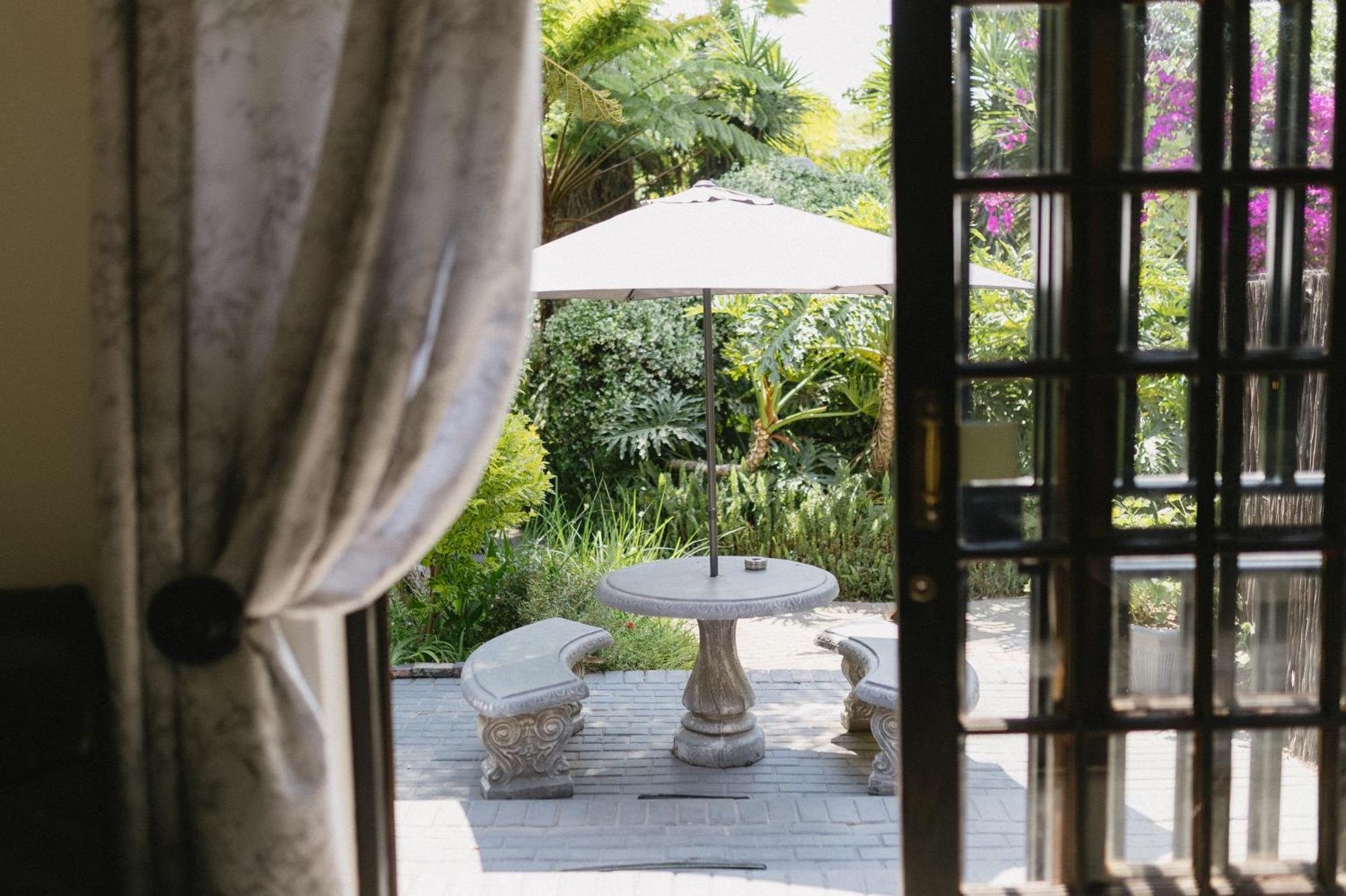 Meraki Country Manor Lanseria Exterior foto